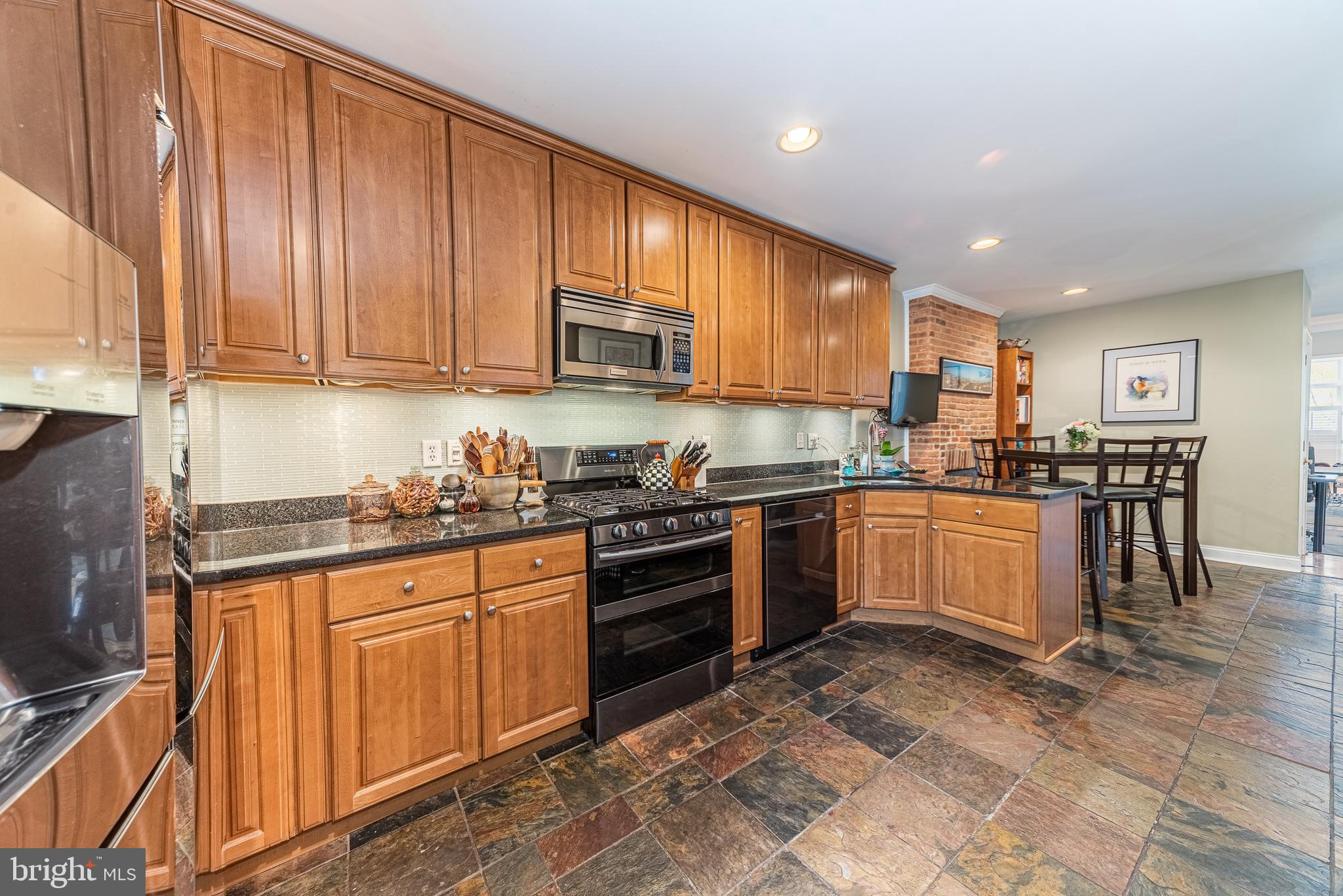 BUTCHERS HILL - Residential