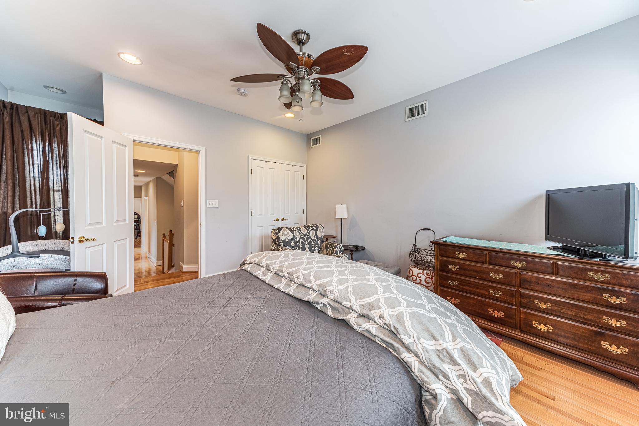 BUTCHERS HILL - Residential