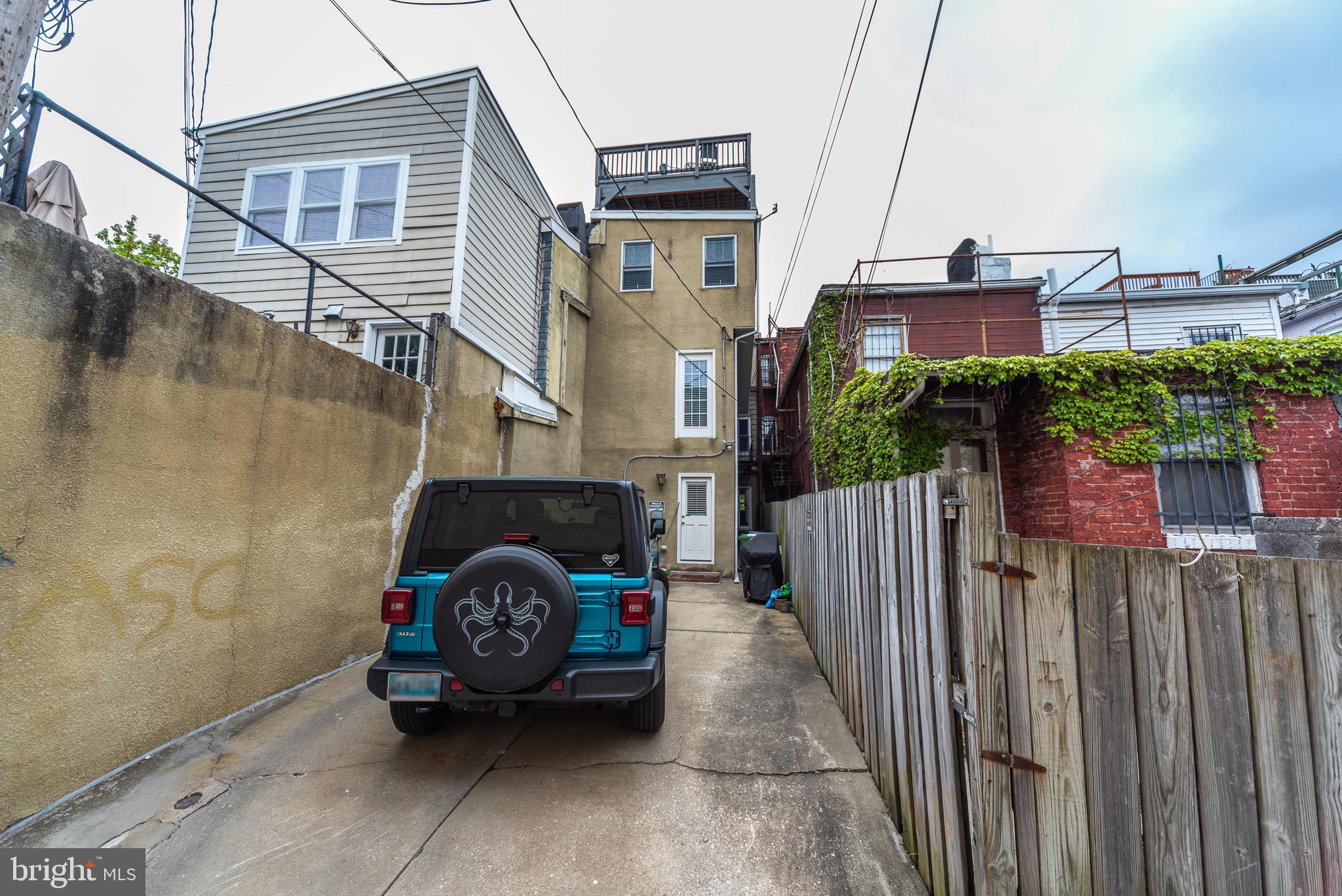 BUTCHERS HILL - Residential