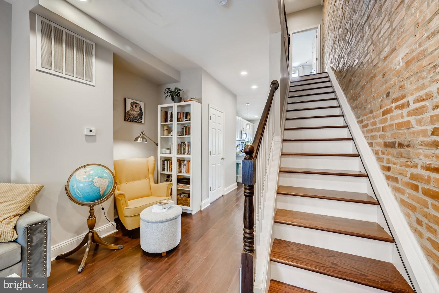 GREEKTOWN - Residential