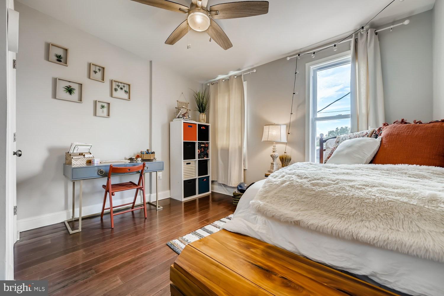 GREEKTOWN - Residential