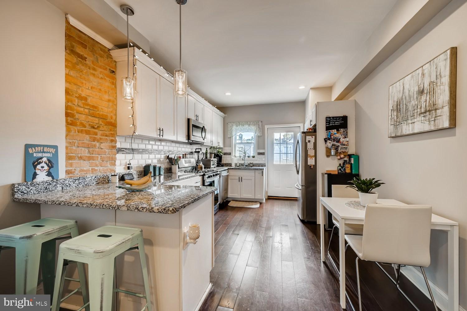 GREEKTOWN - Residential