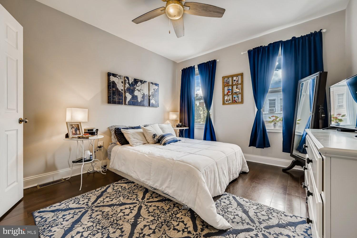 GREEKTOWN - Residential