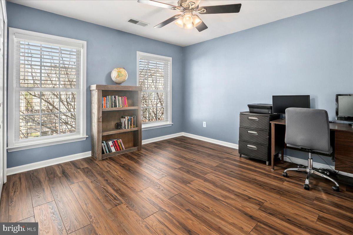 GROVETON WOODS - Residential