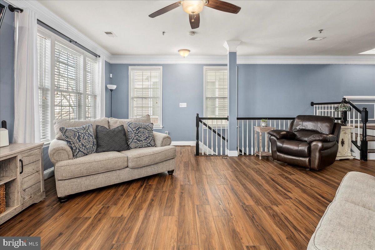 GROVETON WOODS - Residential