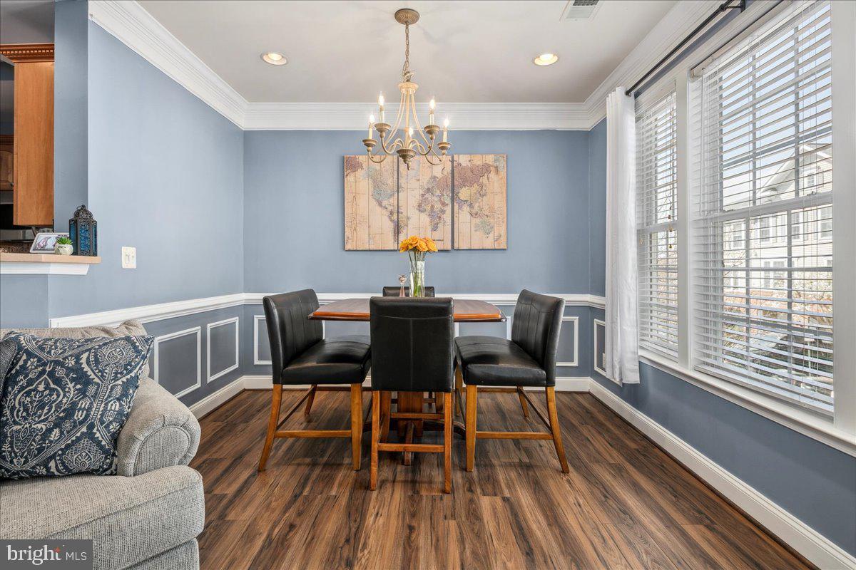 GROVETON WOODS - Residential