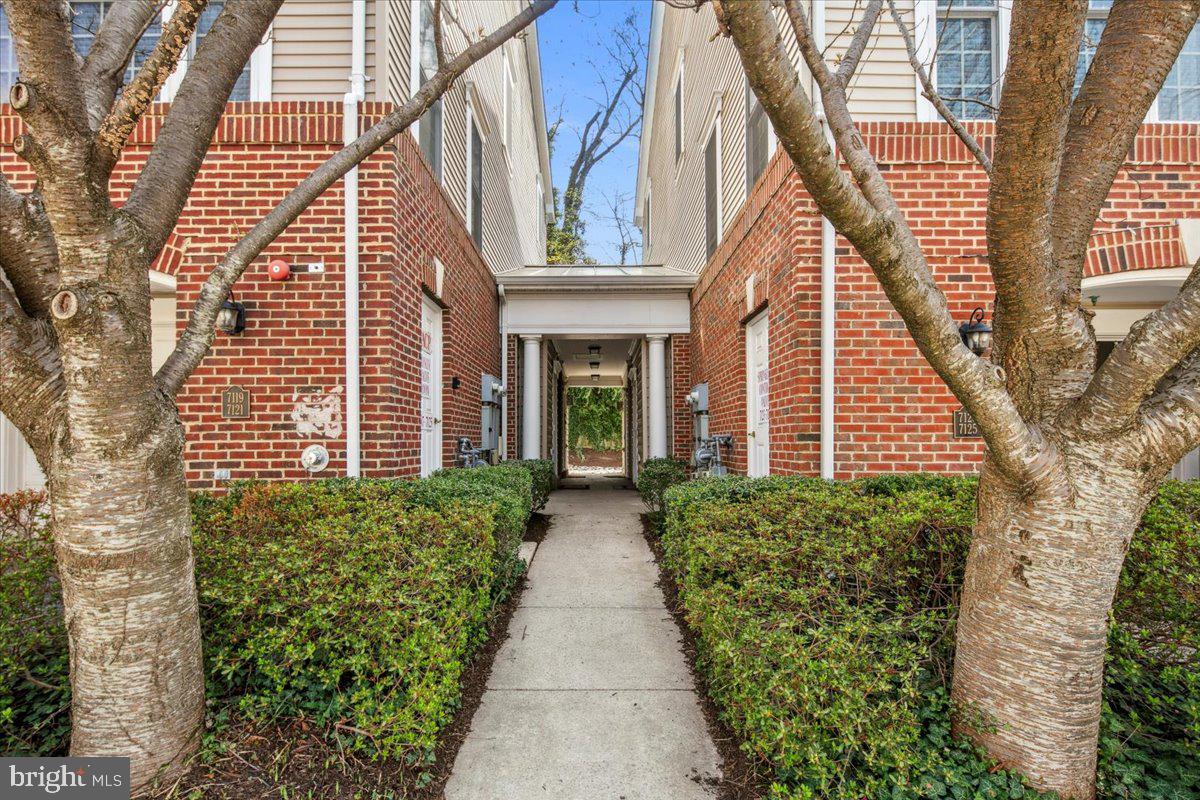 GROVETON WOODS - Residential