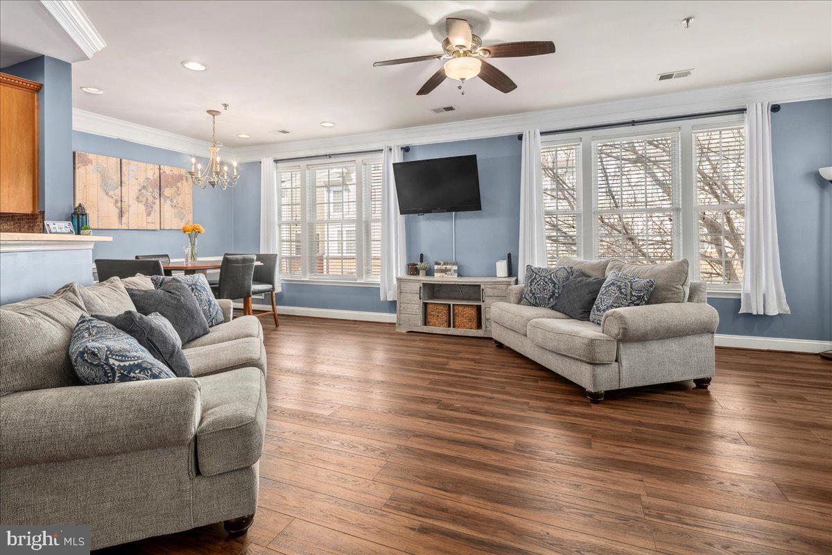 GROVETON WOODS - Residential