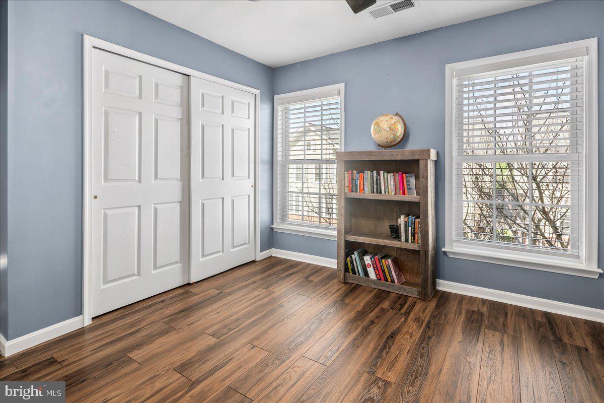 GROVETON WOODS - Residential