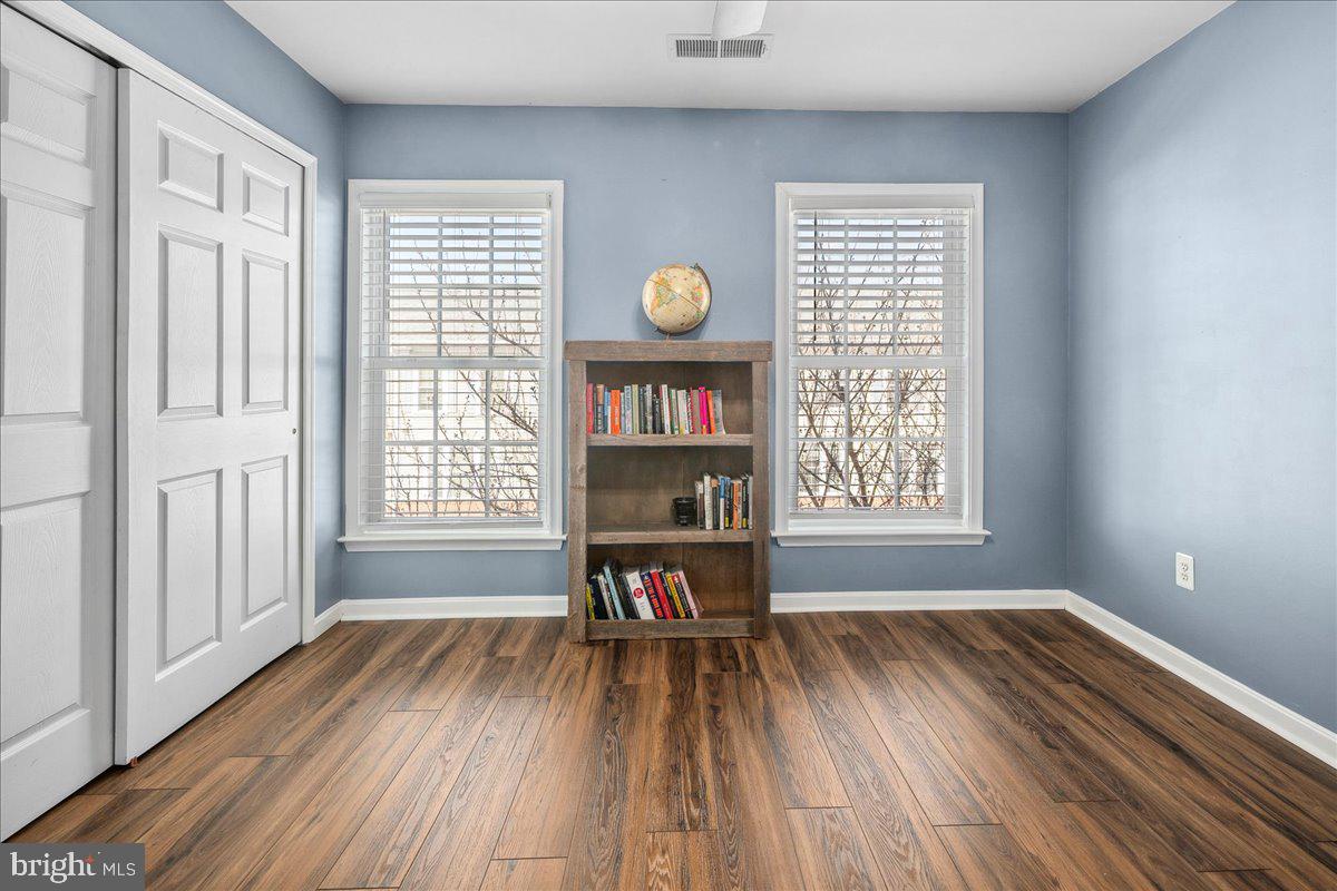 GROVETON WOODS - Residential