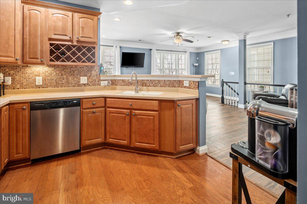 GROVETON WOODS - Residential