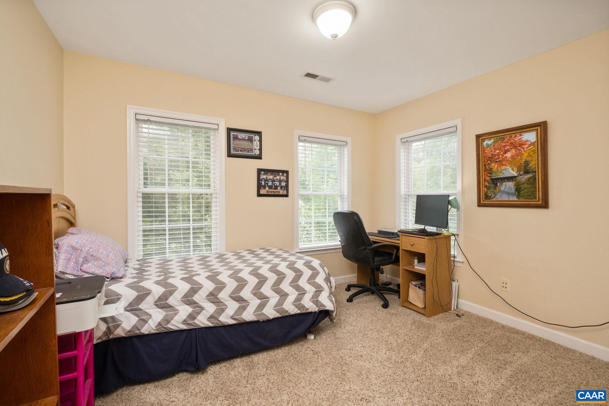 SPRING CREEK - Residential
