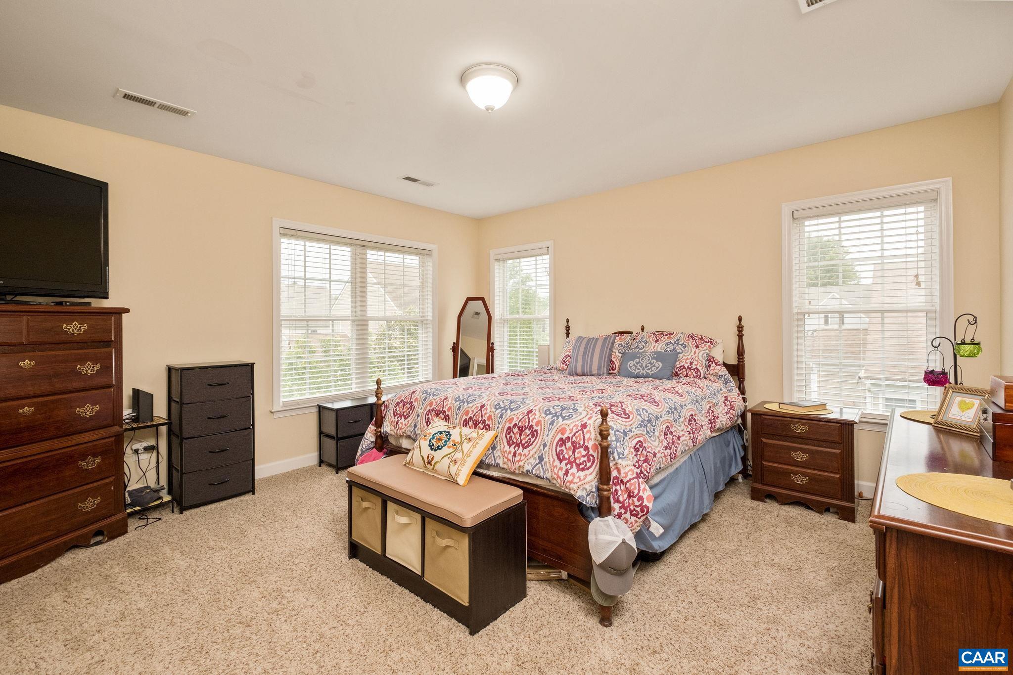 SPRING CREEK - Residential