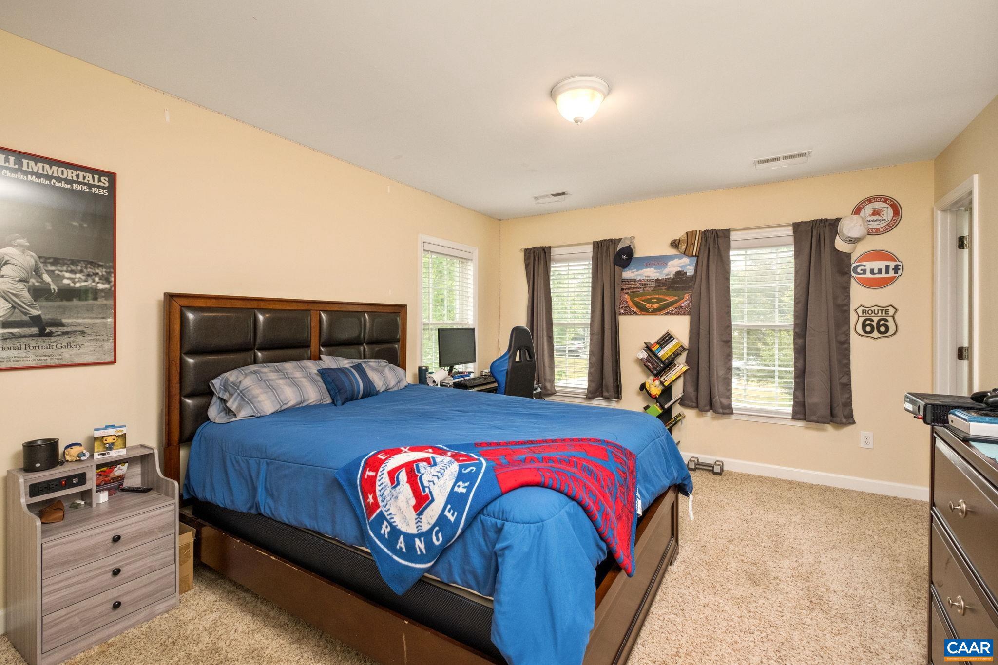 SPRING CREEK - Residential