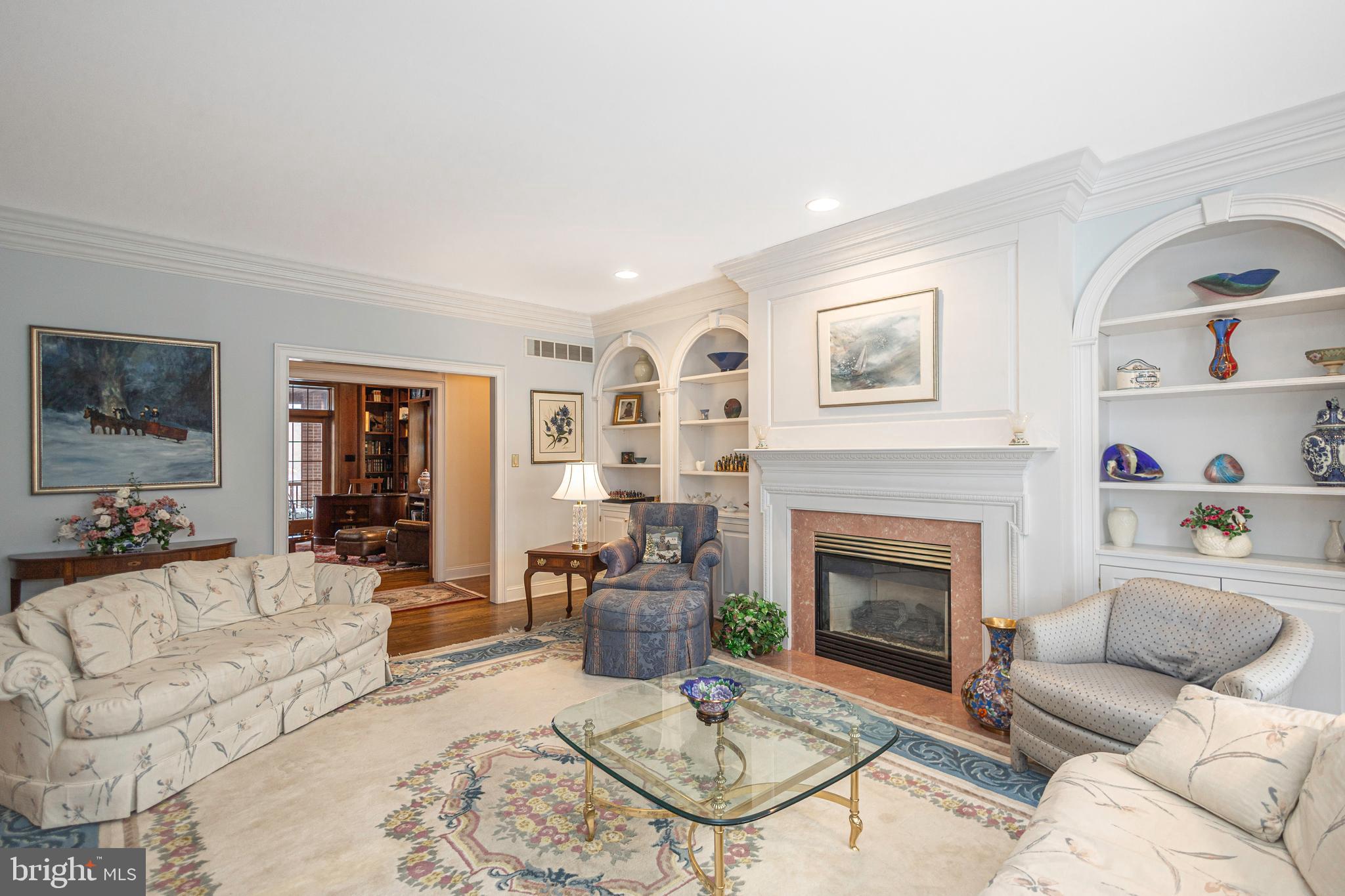 THE HIGHLANDS - Residential