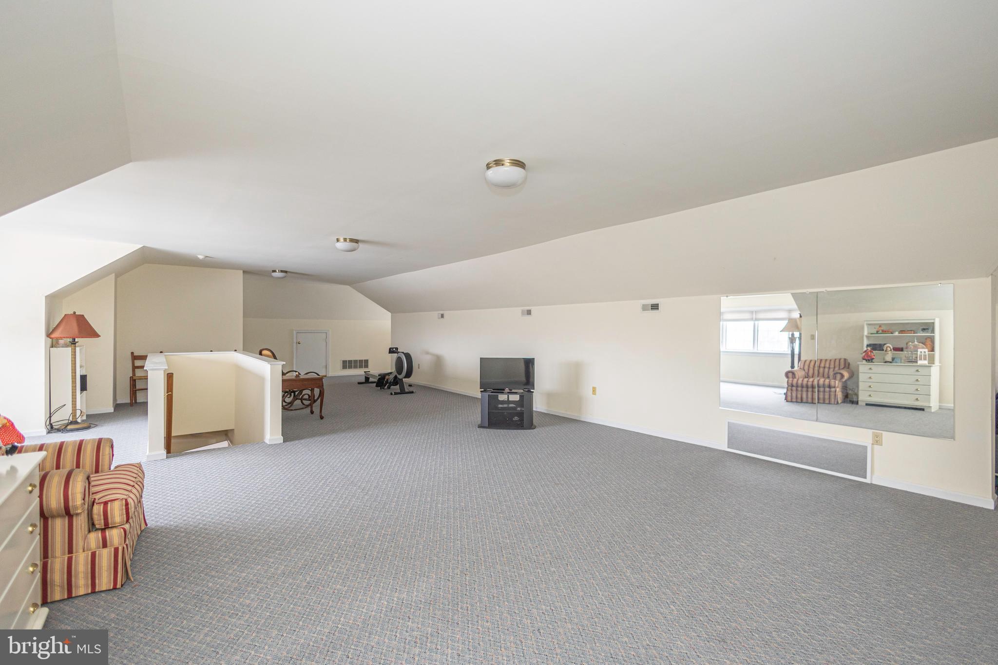 THE HIGHLANDS - Residential