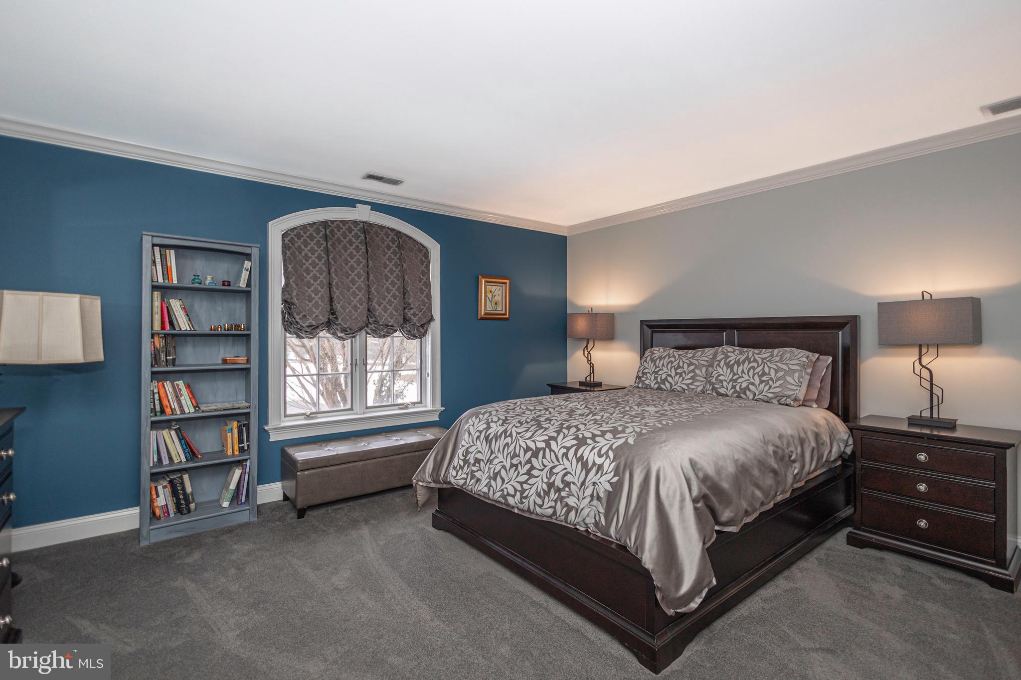 THE HIGHLANDS - Residential