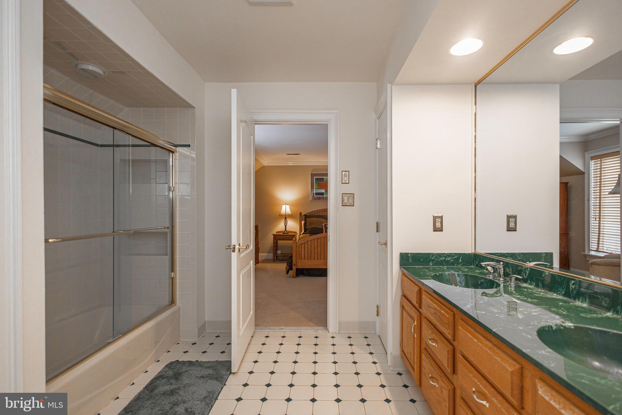 THE HIGHLANDS - Residential