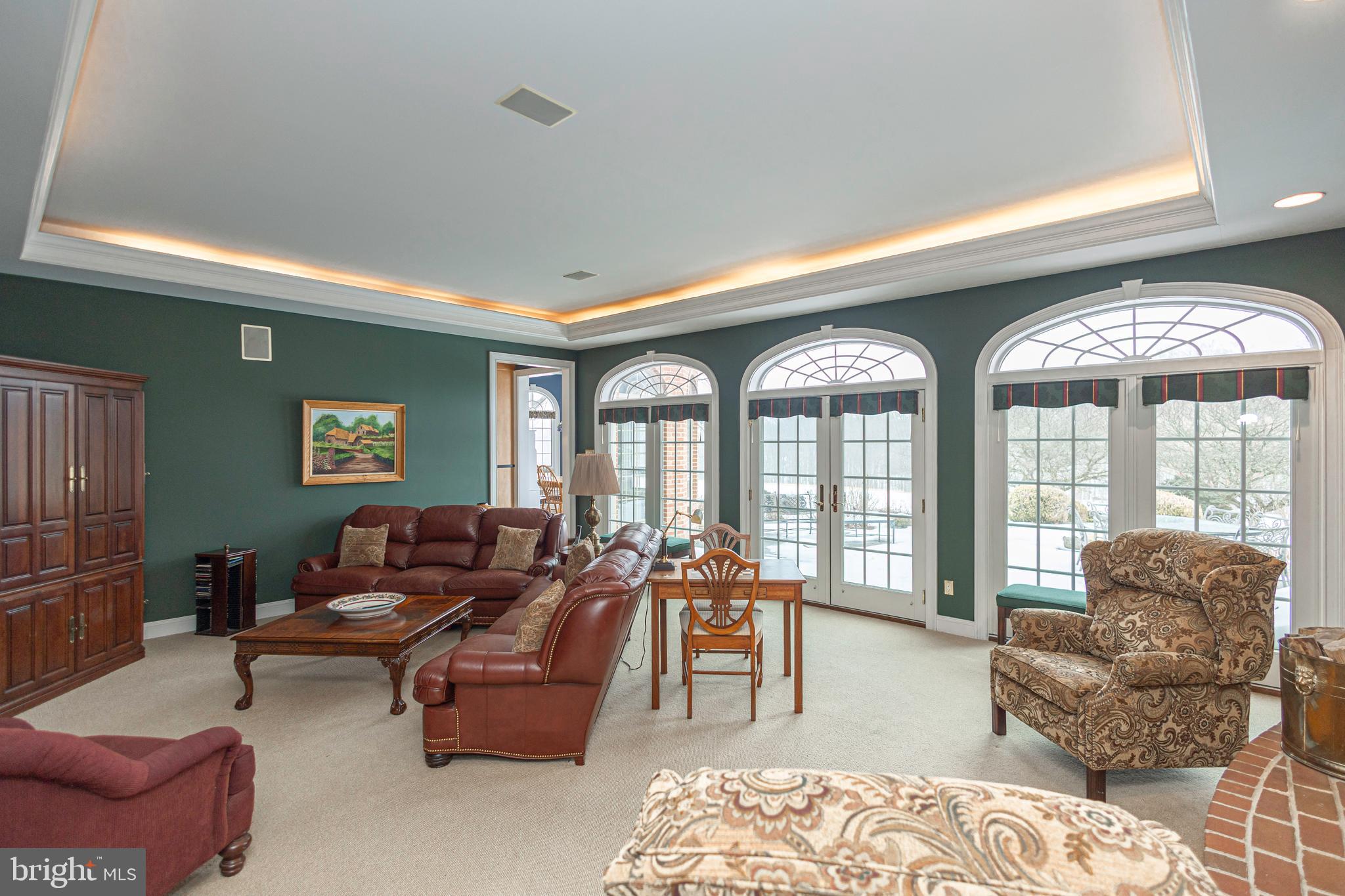 THE HIGHLANDS - Residential