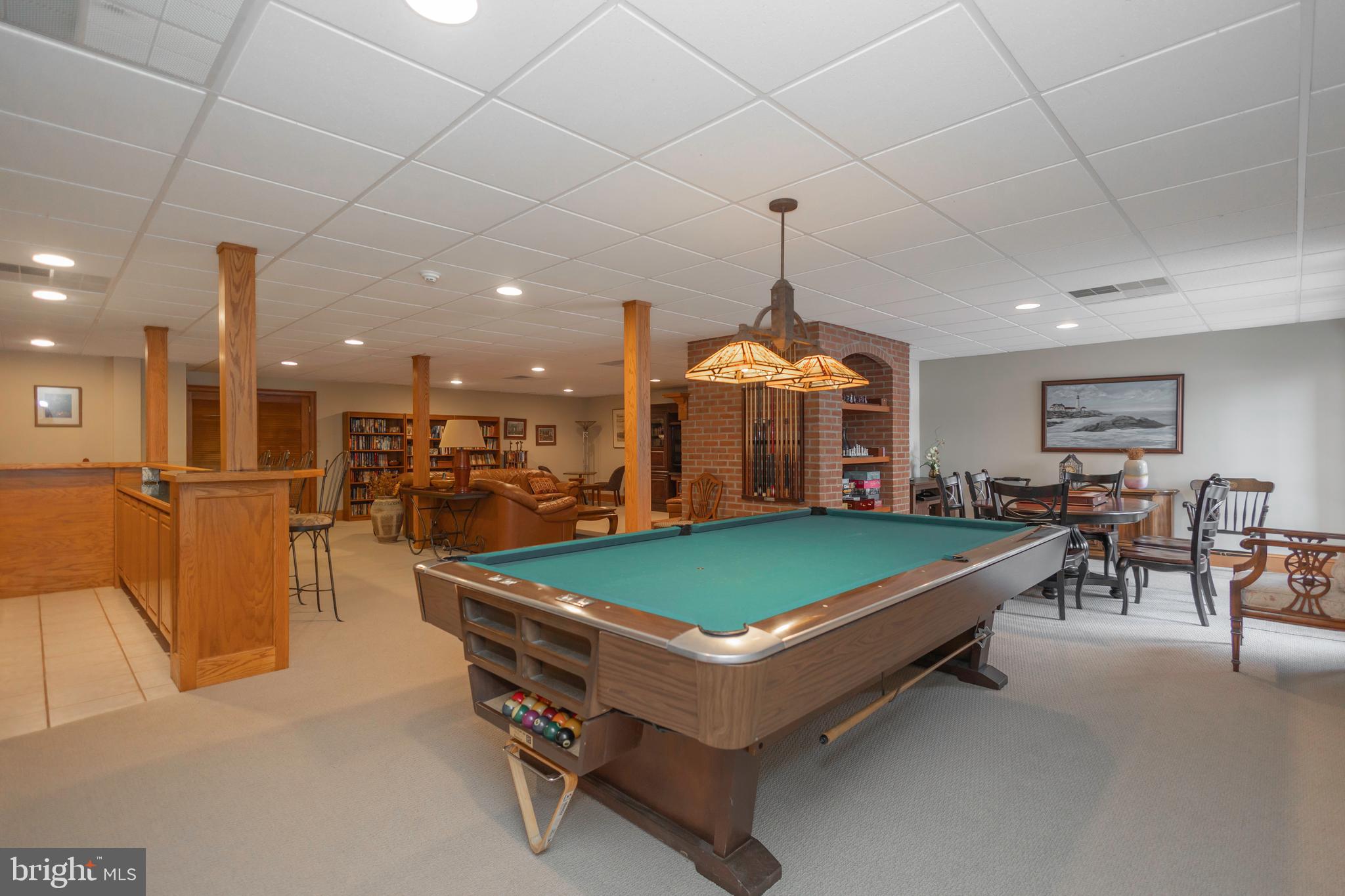 THE HIGHLANDS - Residential