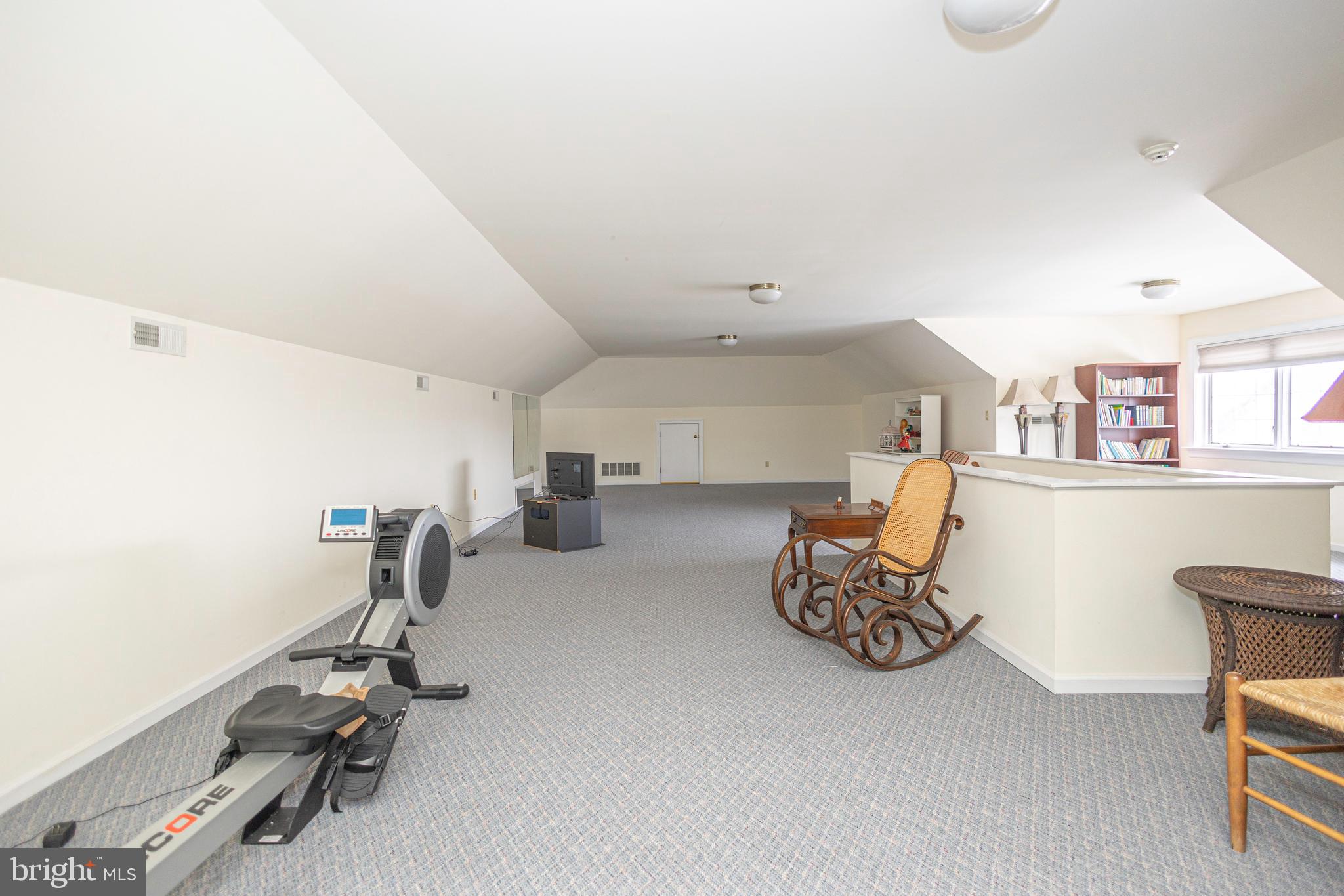 THE HIGHLANDS - Residential