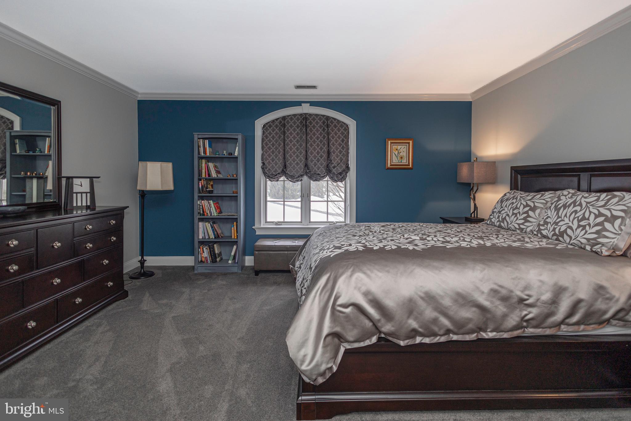 THE HIGHLANDS - Residential