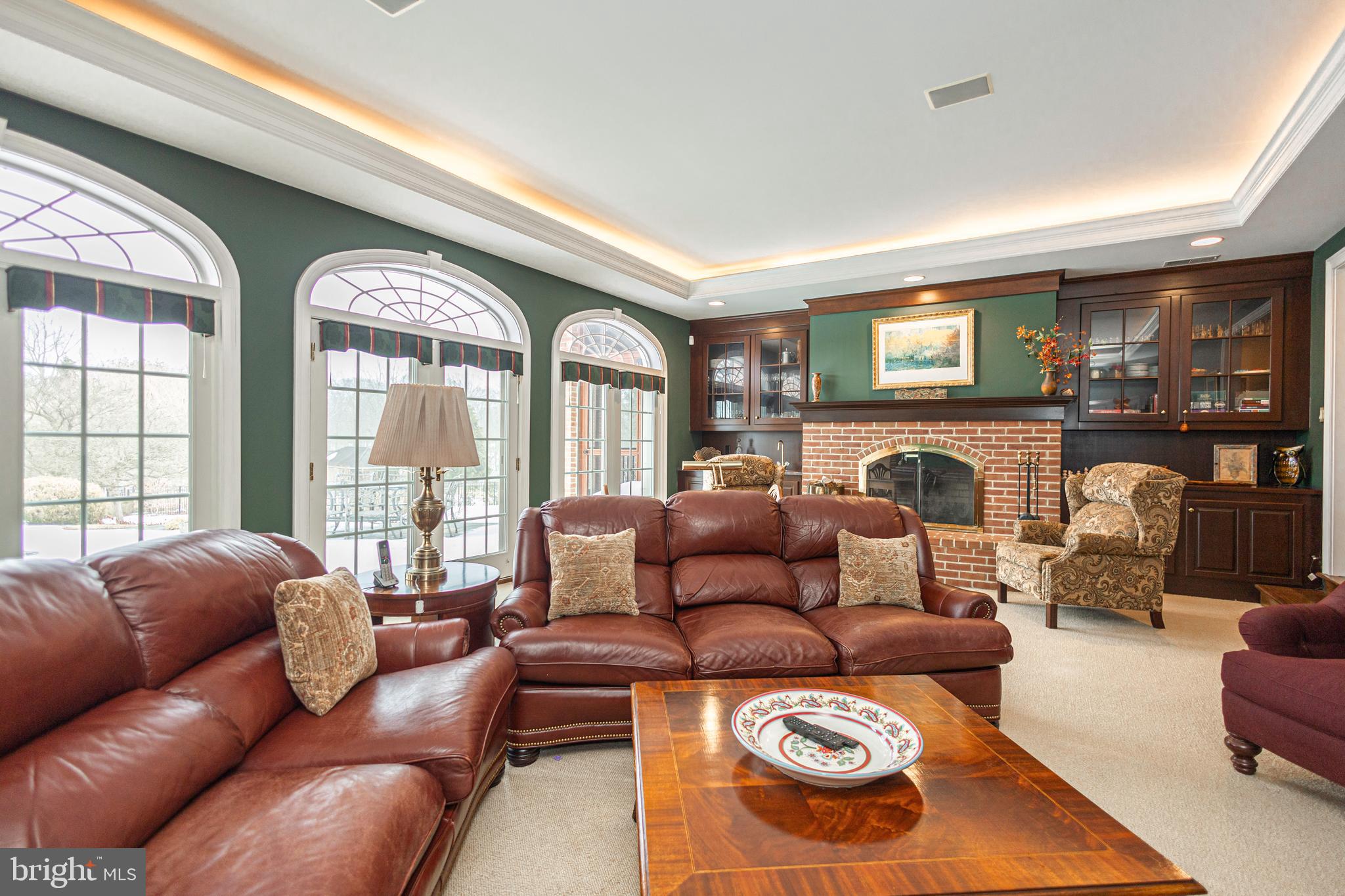 THE HIGHLANDS - Residential