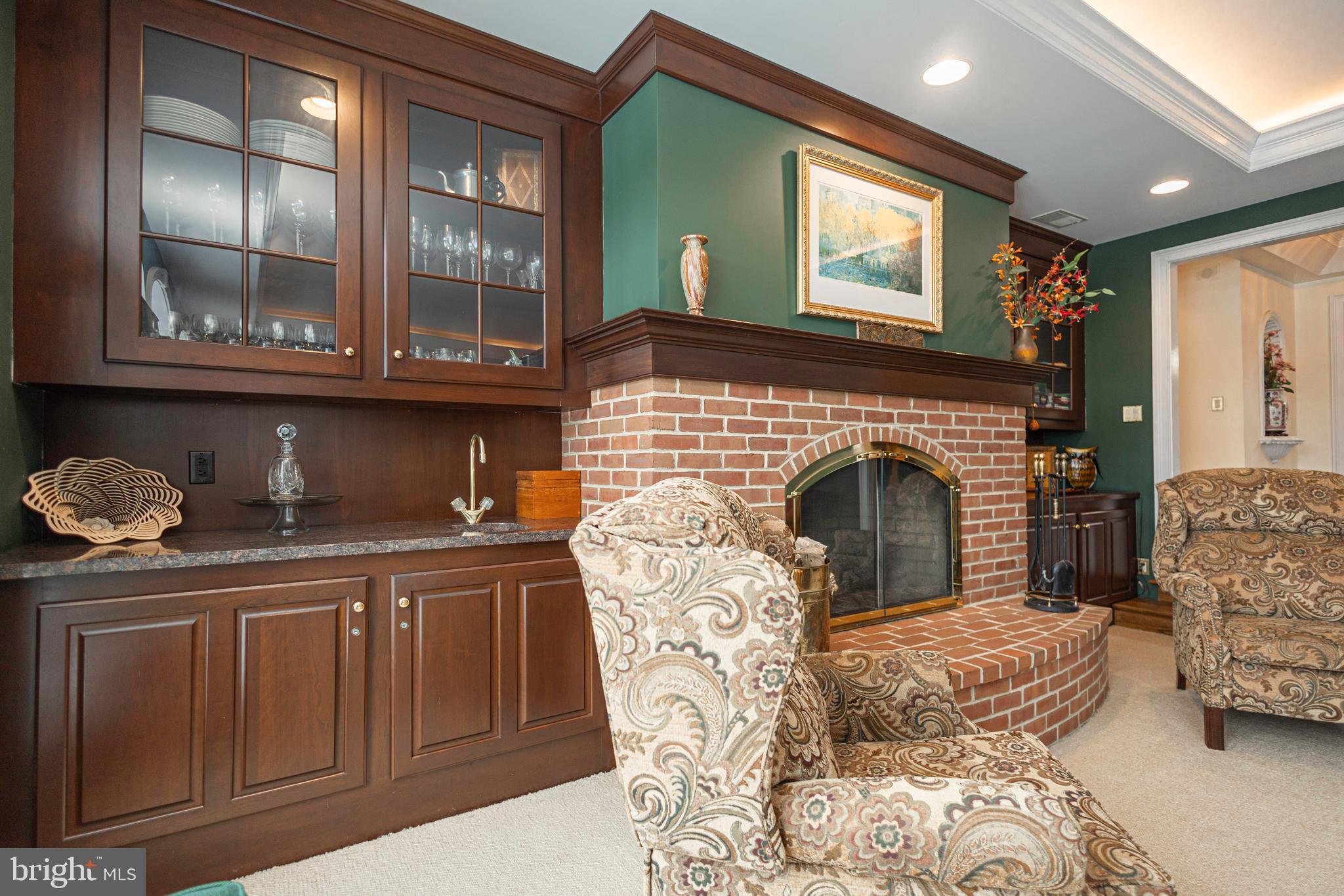 THE HIGHLANDS - Residential