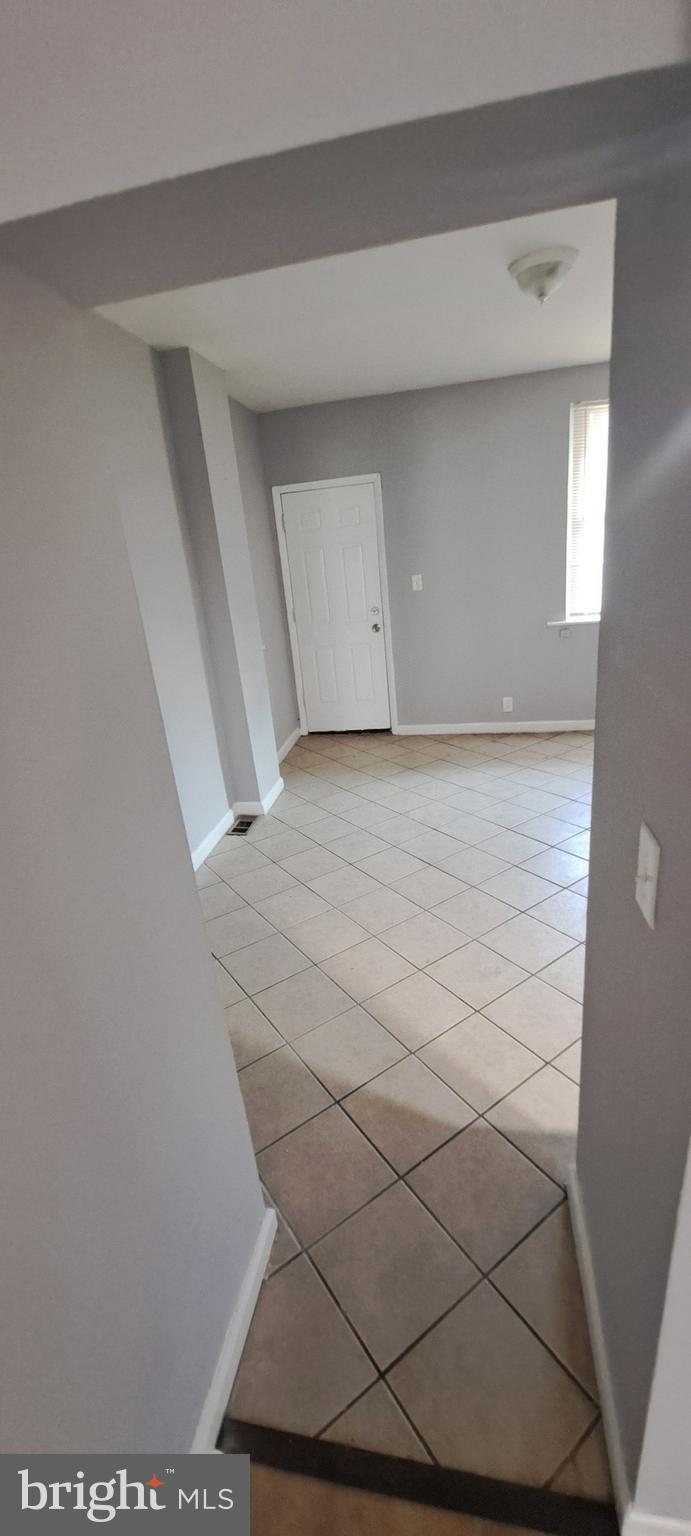 BROADWAY EAST - Residential Lease