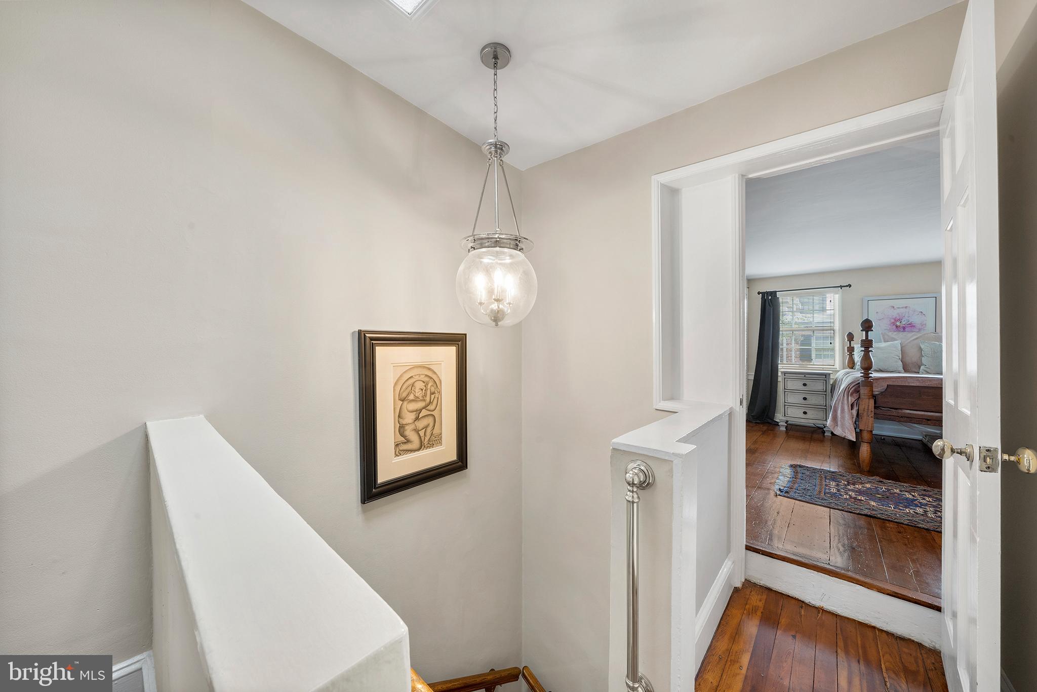 WASHINGTON SQ - Residential