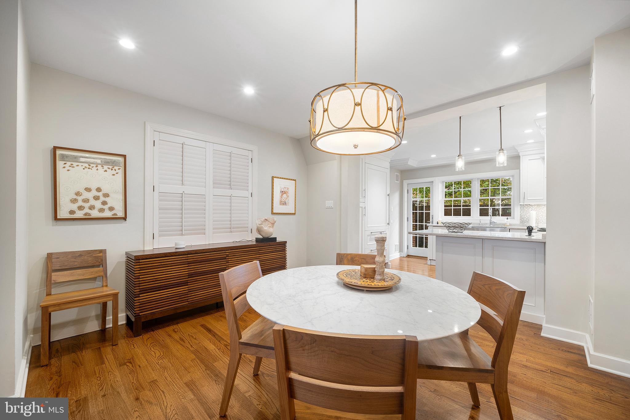 WASHINGTON SQ - Residential