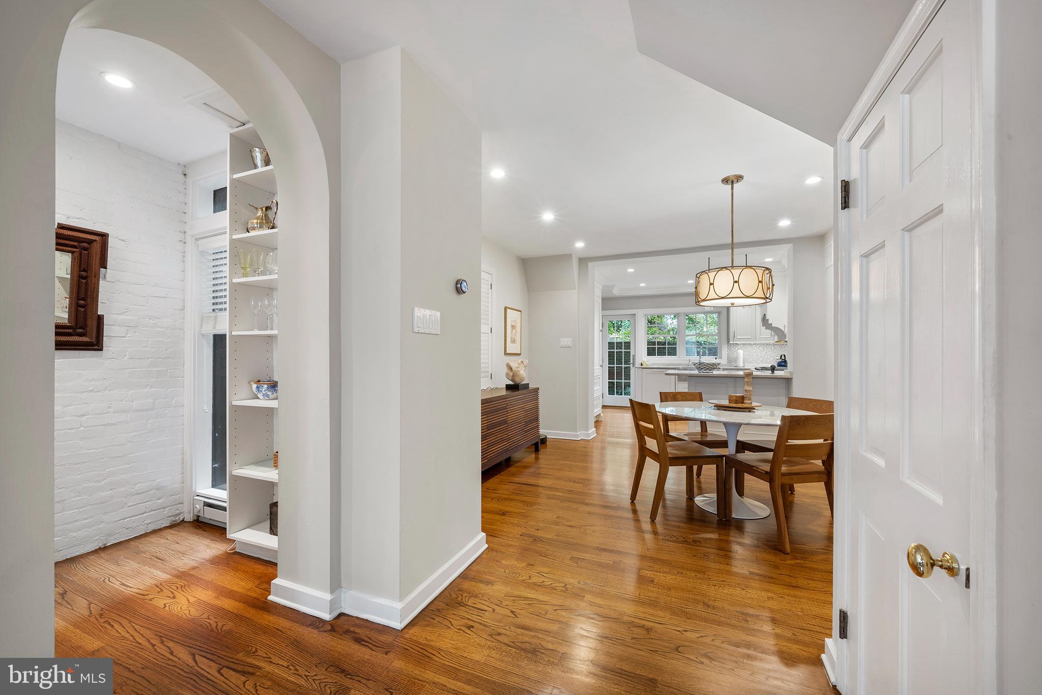 WASHINGTON SQ - Residential