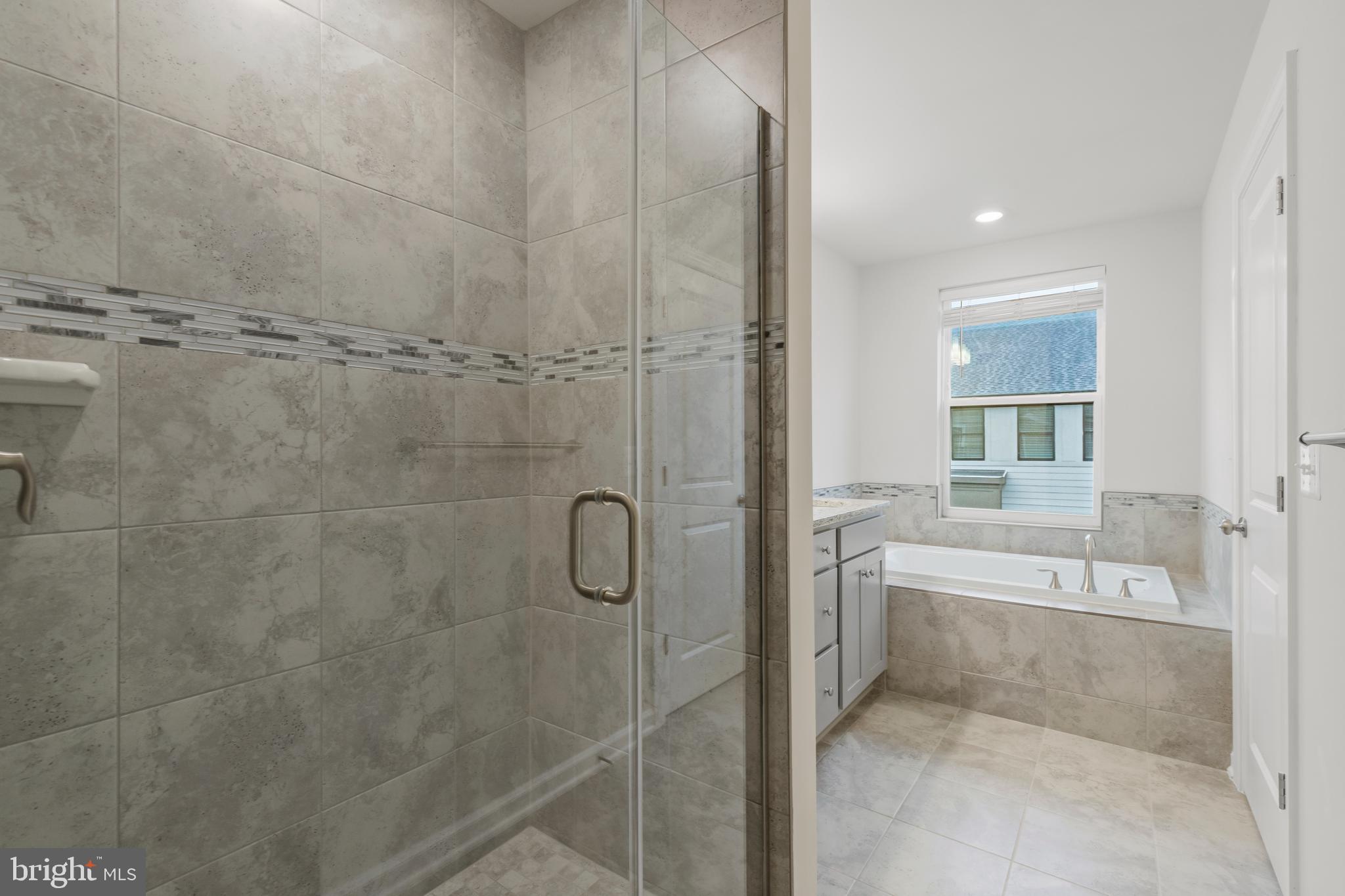 HUNTINGTON CROSSING - Residential