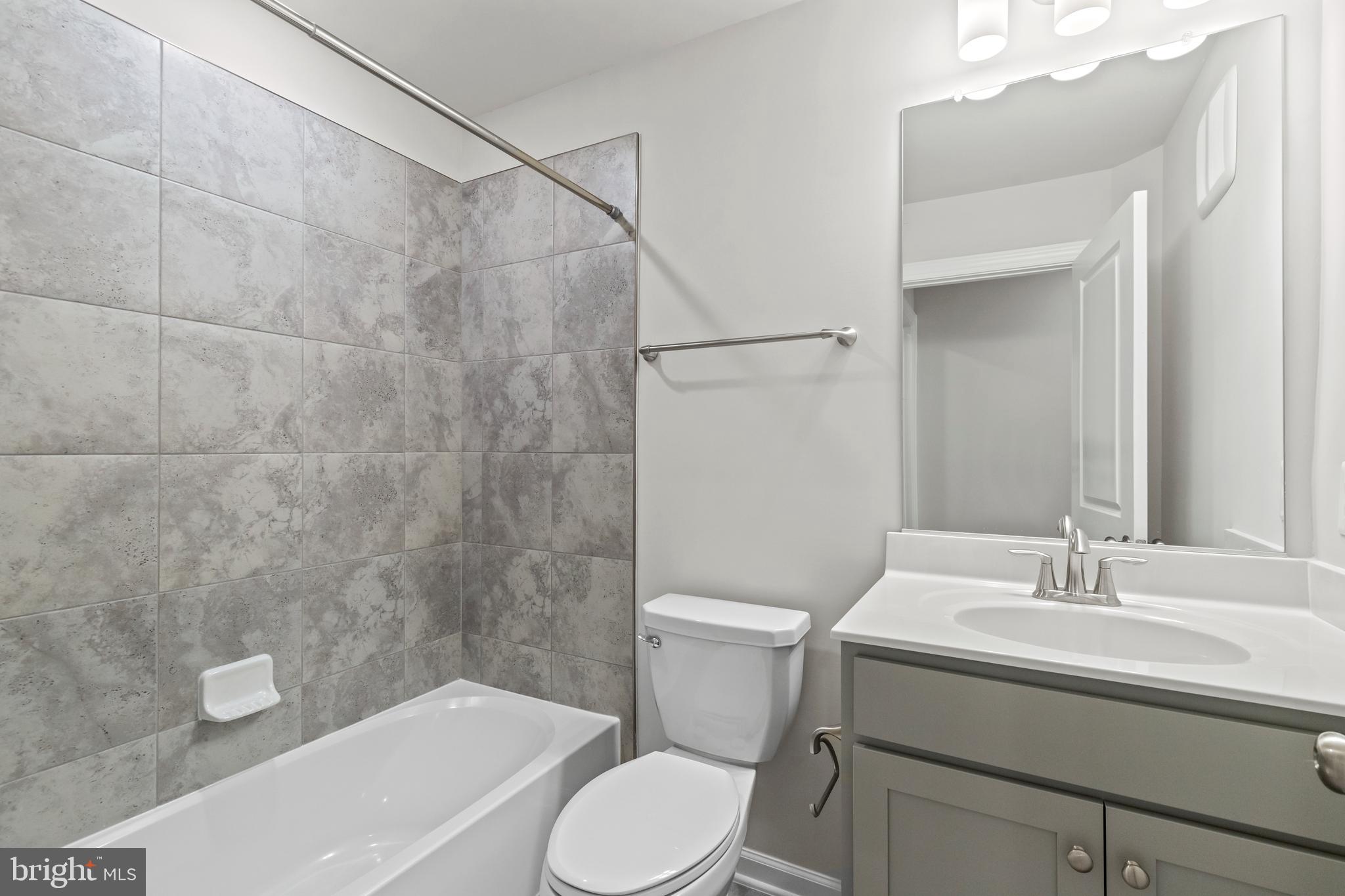 HUNTINGTON CROSSING - Residential