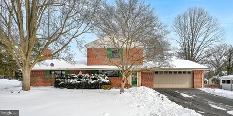 Homes For Sale - 1827 Divot Court<br/> LANCASTER, PA 17602