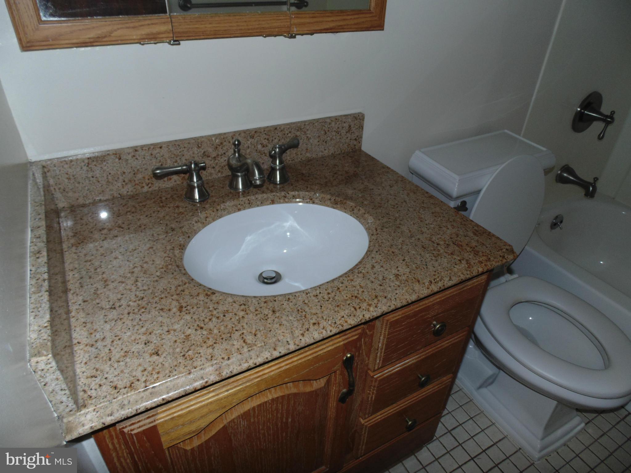 HAMMARLEE ESTATES - Residential Lease