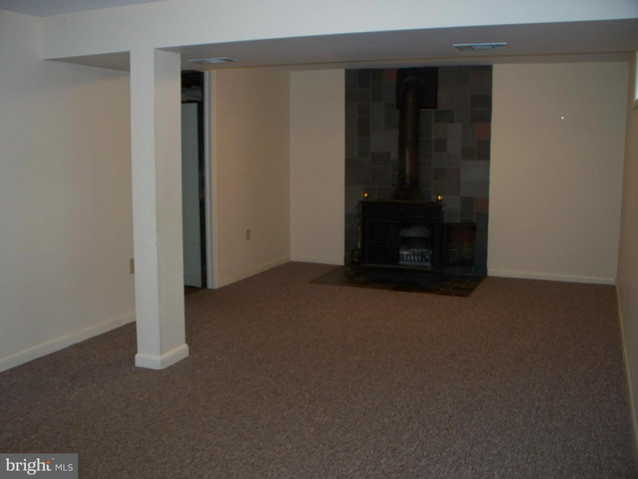 HAMMARLEE ESTATES - Residential Lease