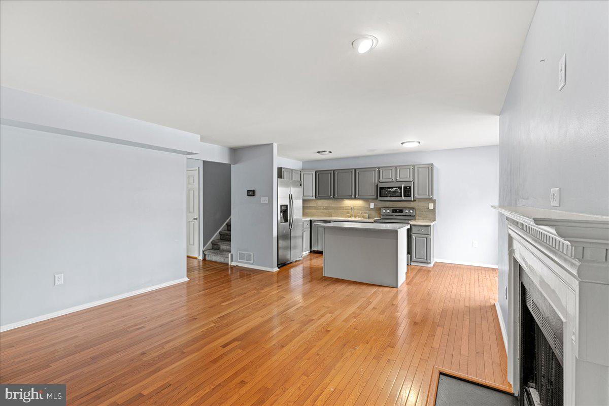 DUBLIN MDWS - Residential