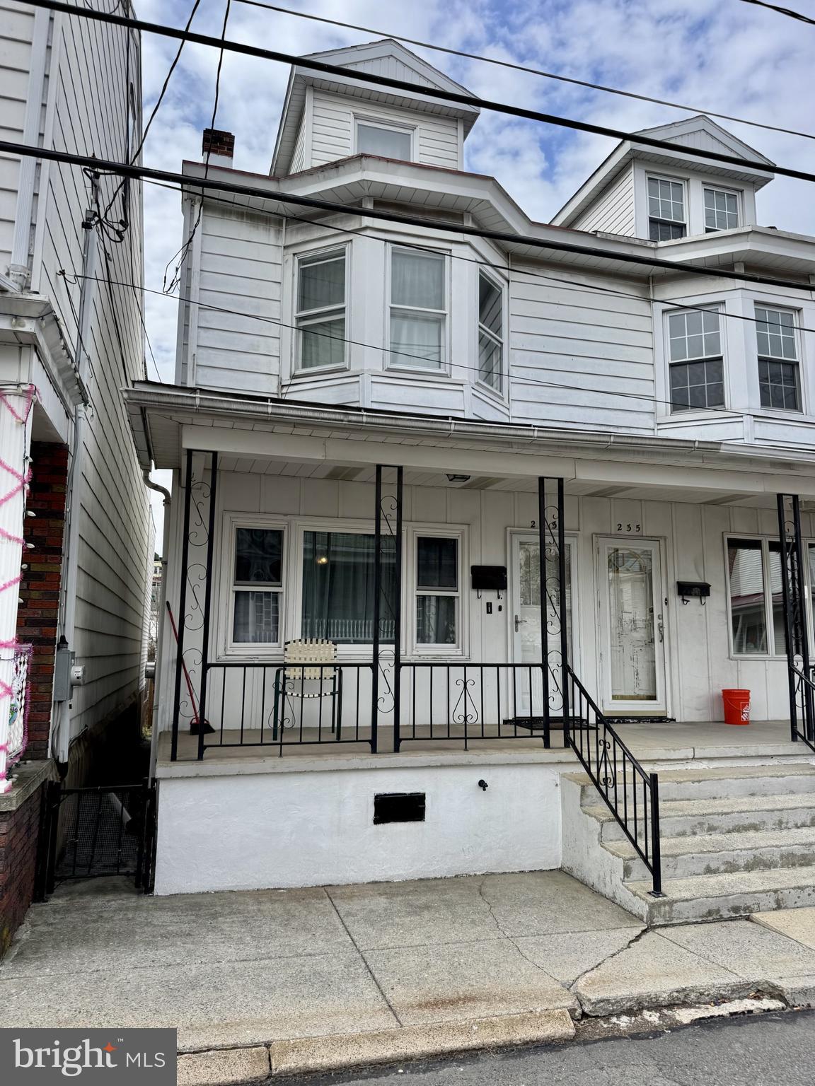 MINERSVILLE - Residential