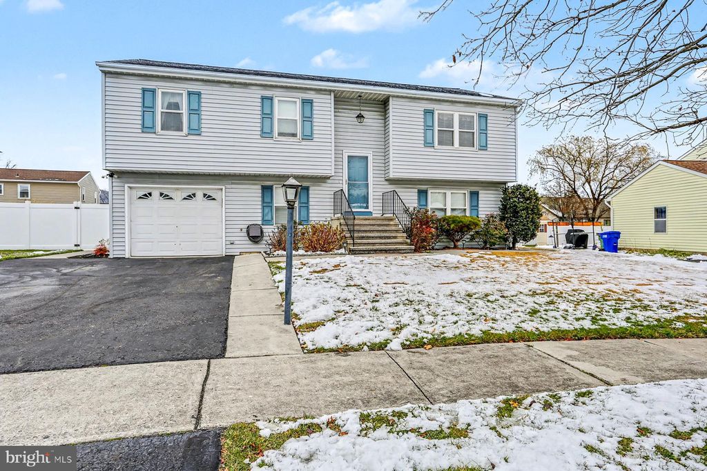 Photo of 2028 Mt Vernon Circle, HARRISBURG, PA 17110 (MLS # PADA2052162)