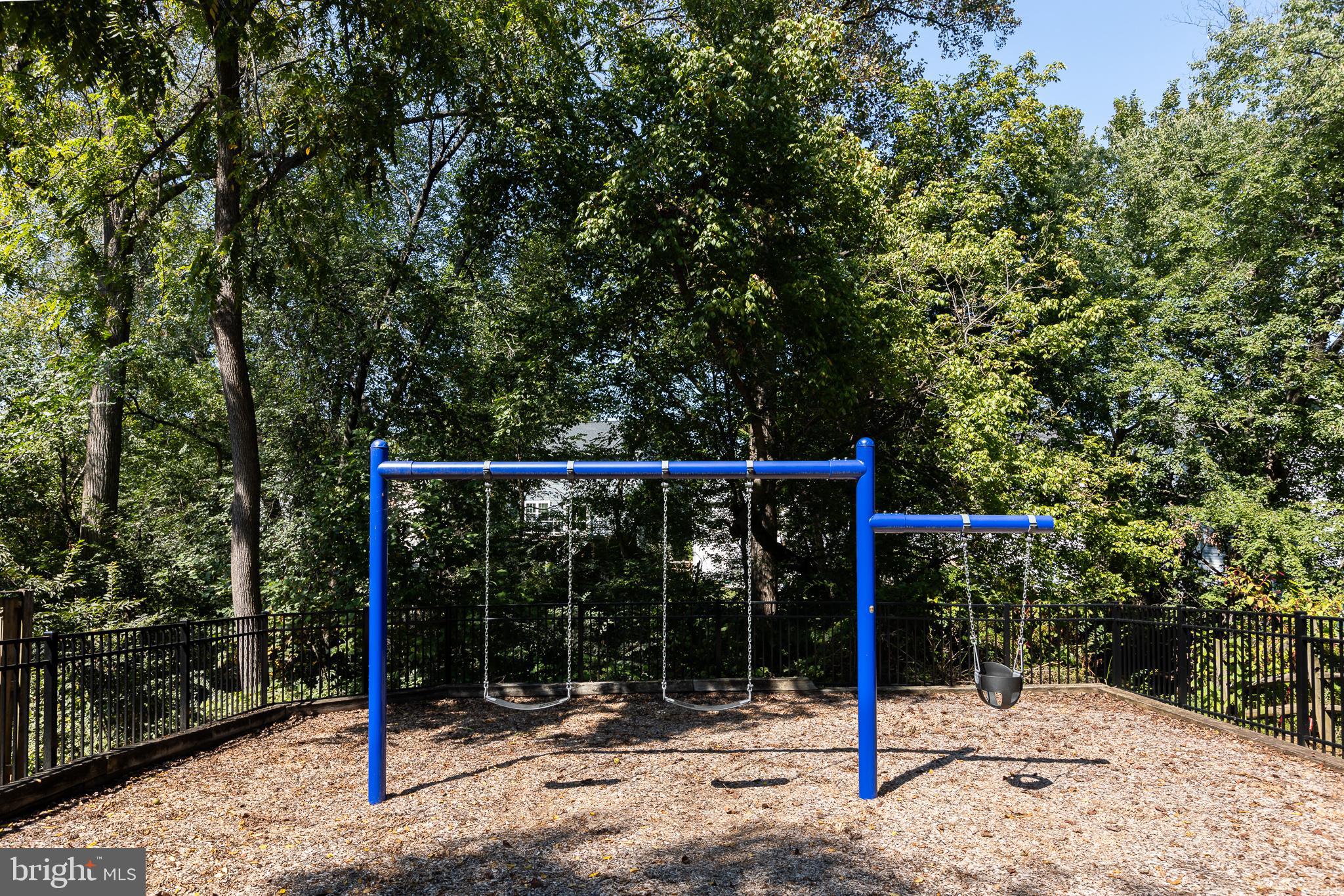 WAVERLY CONDOMINIUMS - Residential