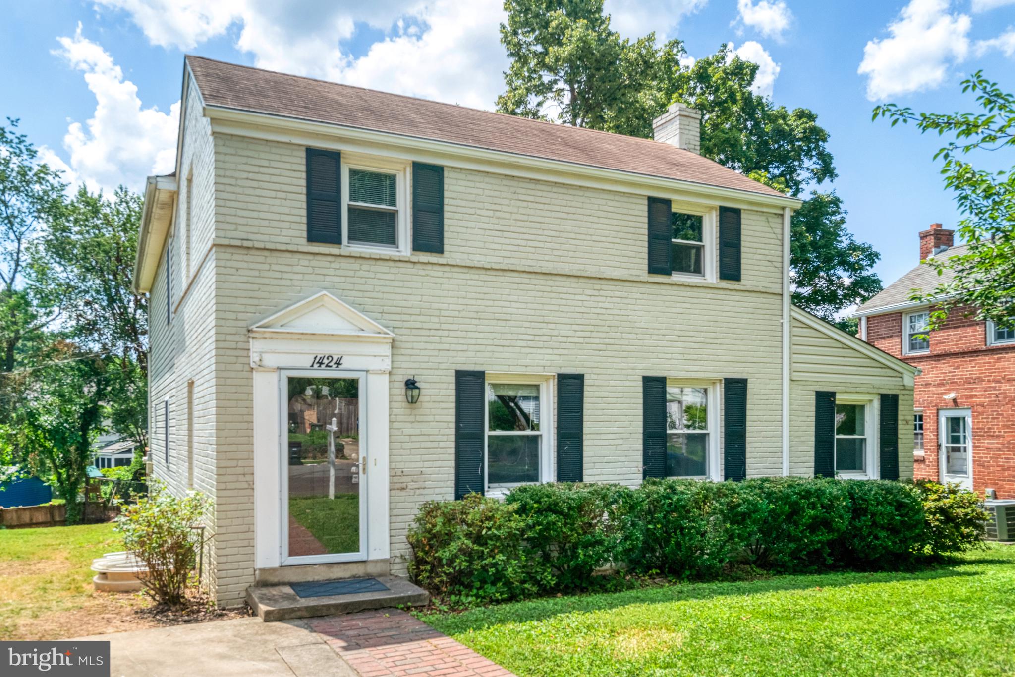 This beautifully maintained home in the sought-after Westover area offers a spacious and functional layout. The main level features a welcoming living room, a versatile office or den, and a large eat-in kitchen complete with granite countertops, stainless steel appliances, maple cabinetry, and a convenient pass-through to the family room with a half bath—ideal for gatherings and everyday living. Upstairs, you’ll find four well-proportioned bedrooms, including a primary suite with a walk-in closet and private bath. The finished lower level includes an additional bedroom and full bath, offering flexible space for various needs.
Enjoy the rear deck and partially fenced backyard, perfect for outdoor relaxation and entertaining. Ideally situated just one mile from East Falls Church Metro and close to local bus routes, parks, dining, and retail options in Westover, this home offers a prime location with easy access to everyday conveniences.