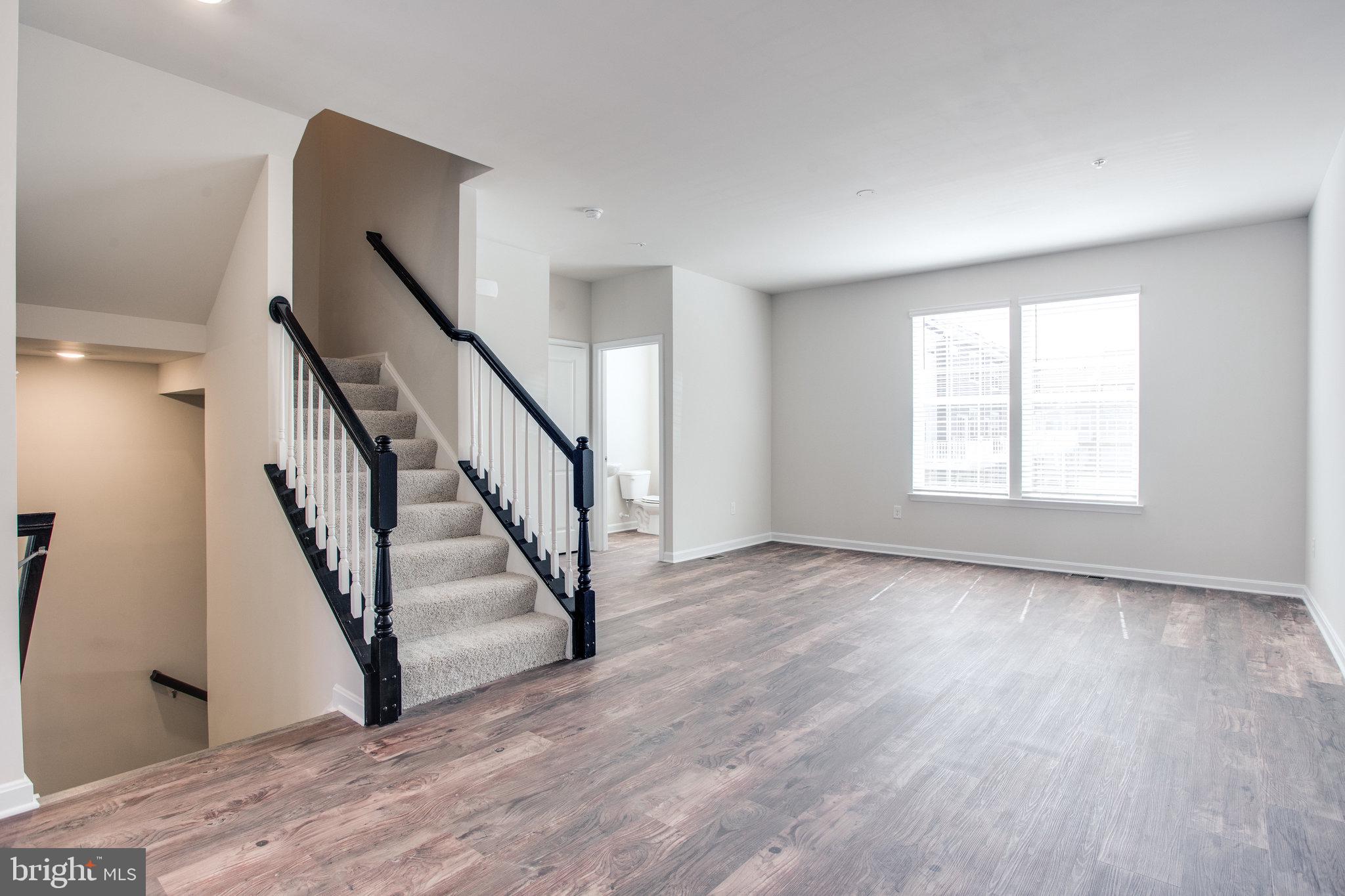 WESTVIEW SOUTH - Residential Lease