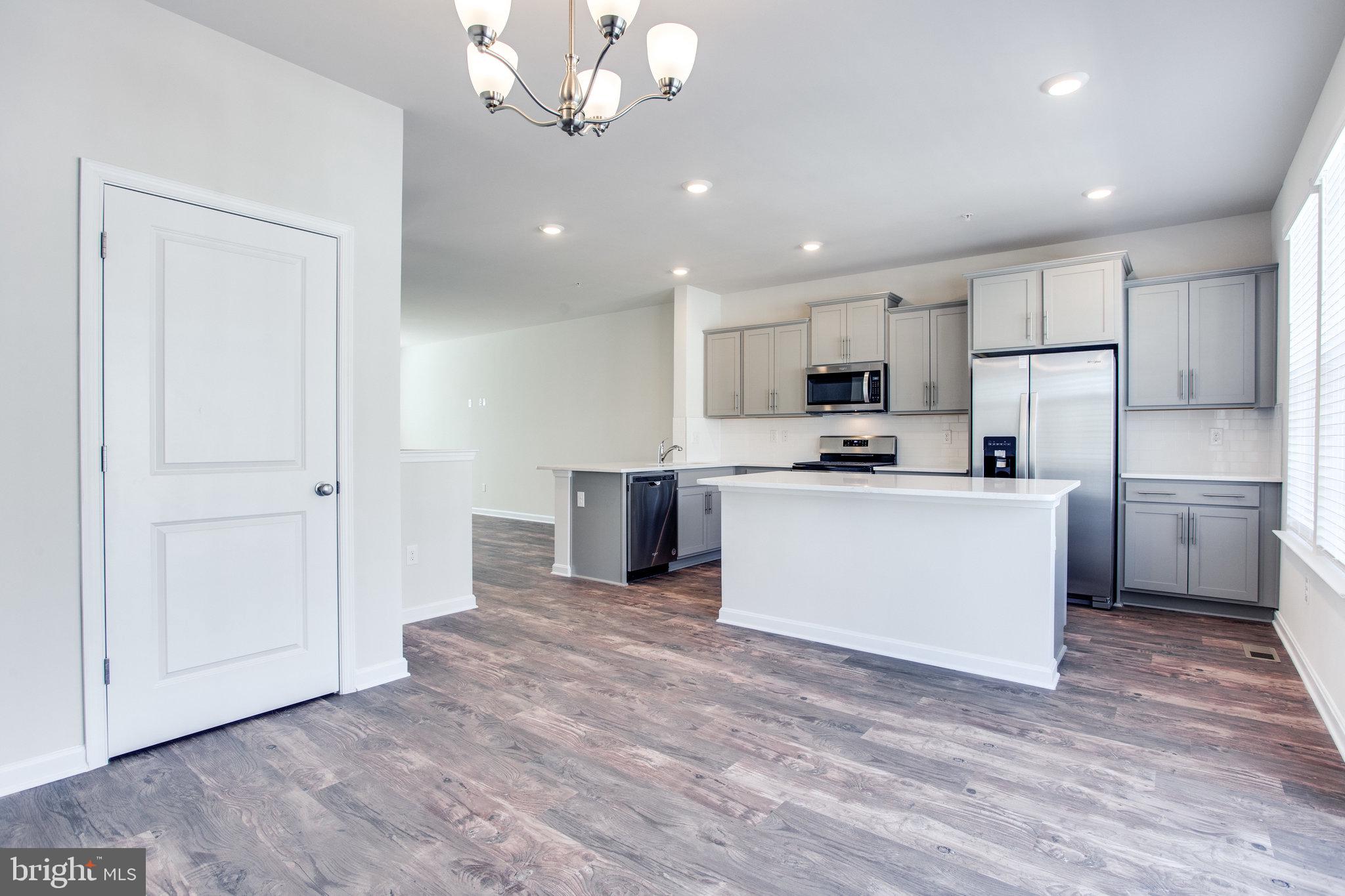 WESTVIEW SOUTH - Residential Lease