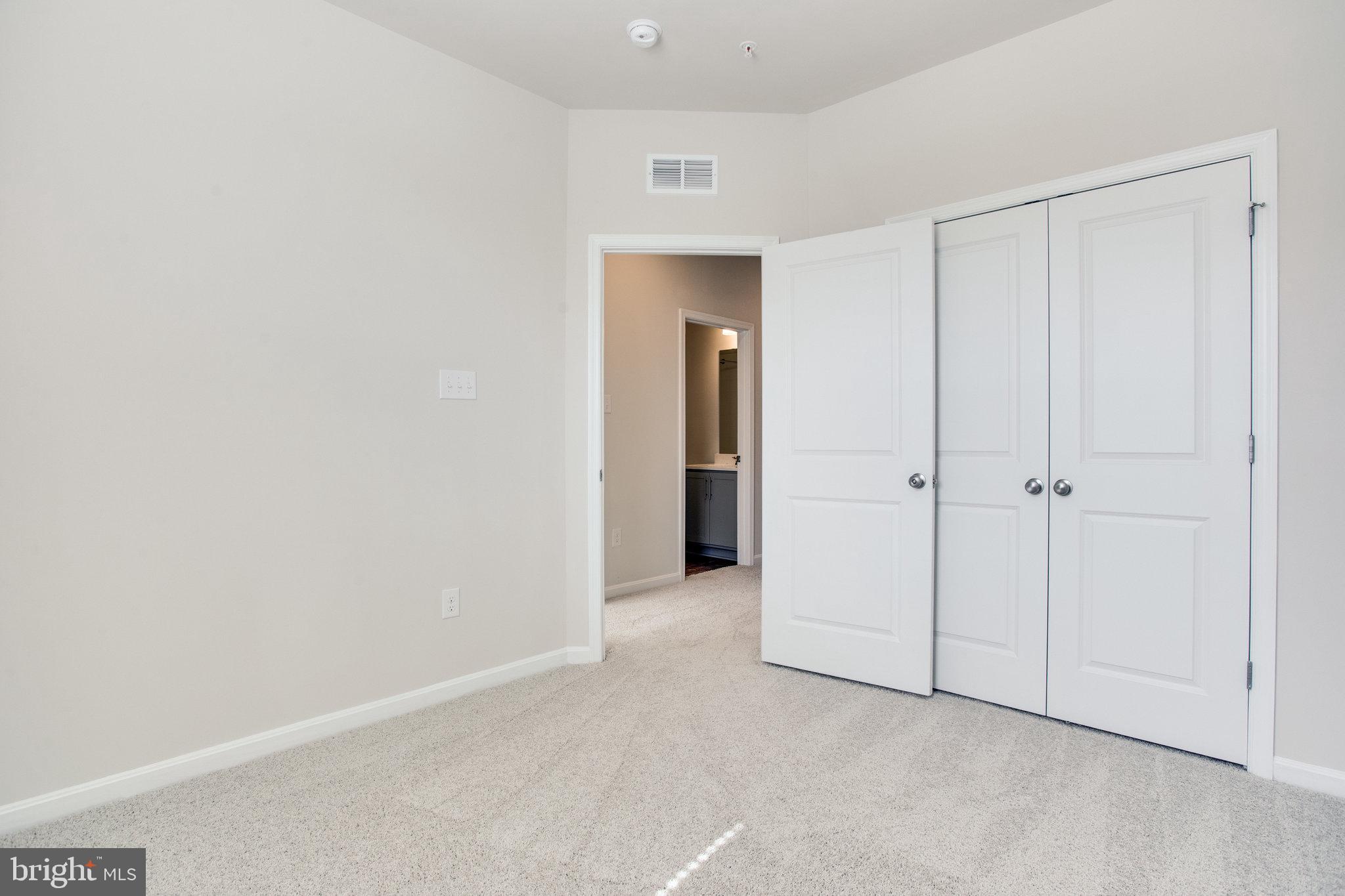 WESTVIEW SOUTH - Residential Lease