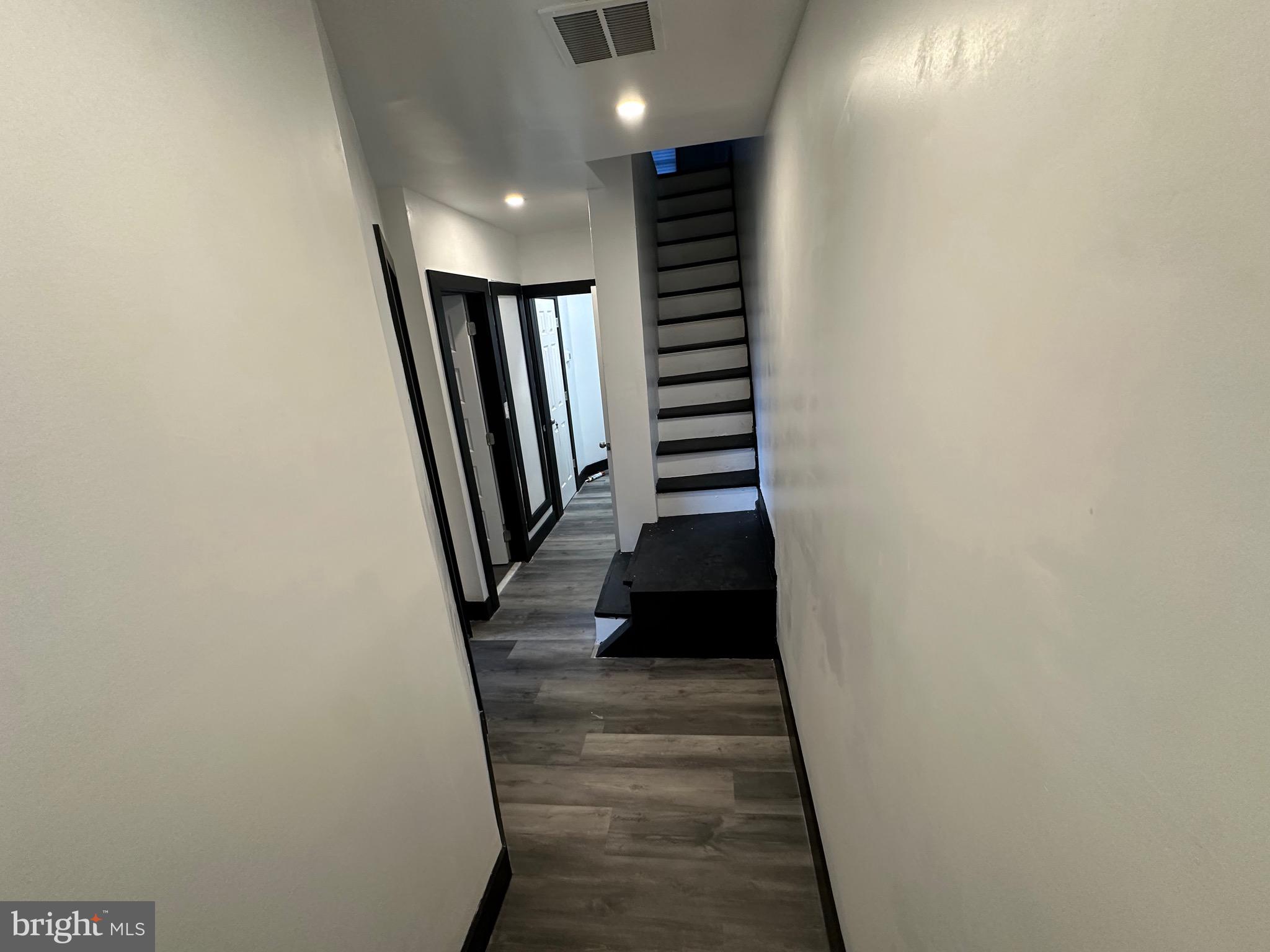 157 W APSLEY STREET