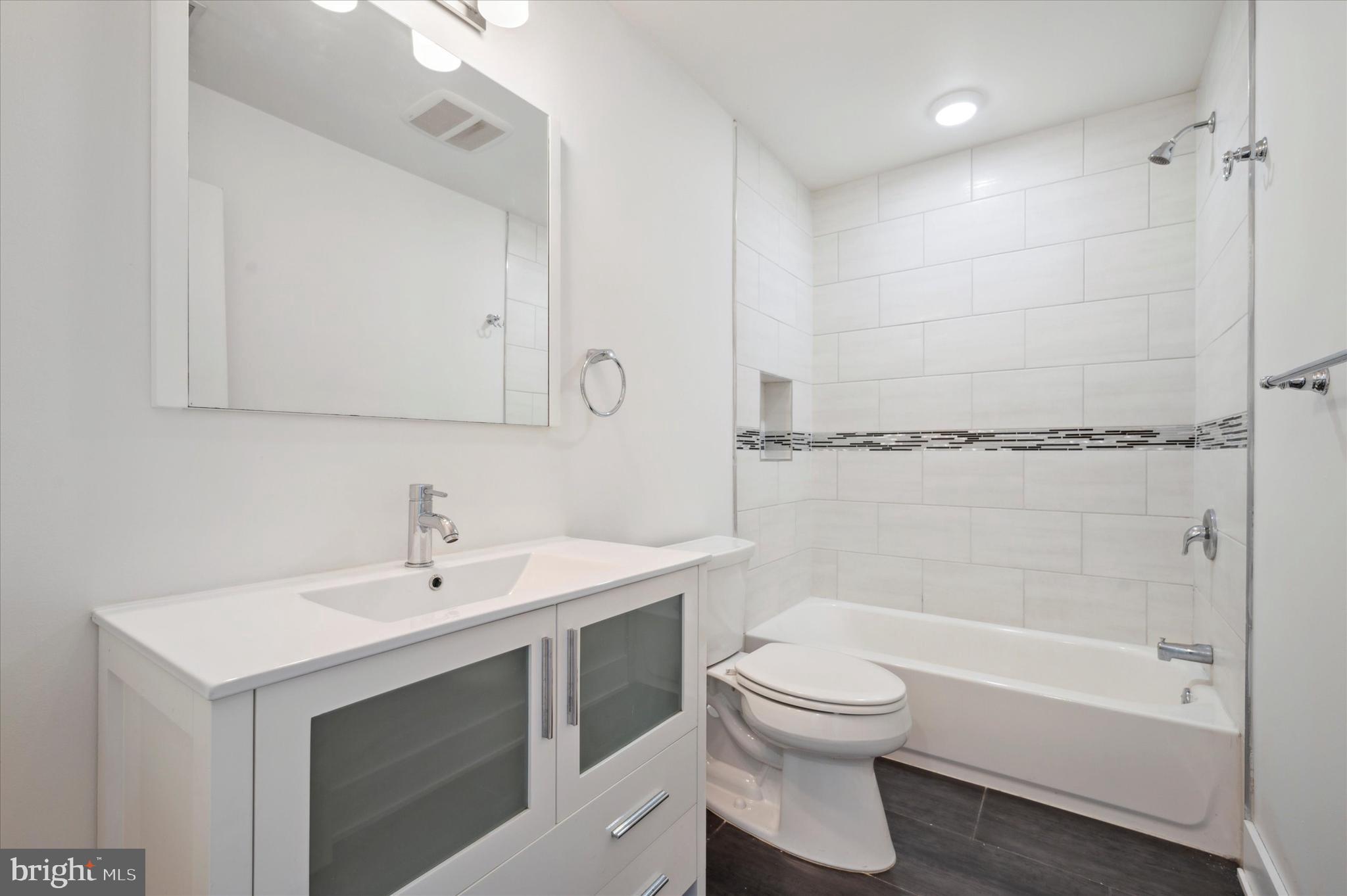 OLDE KENSINGTON - Residential