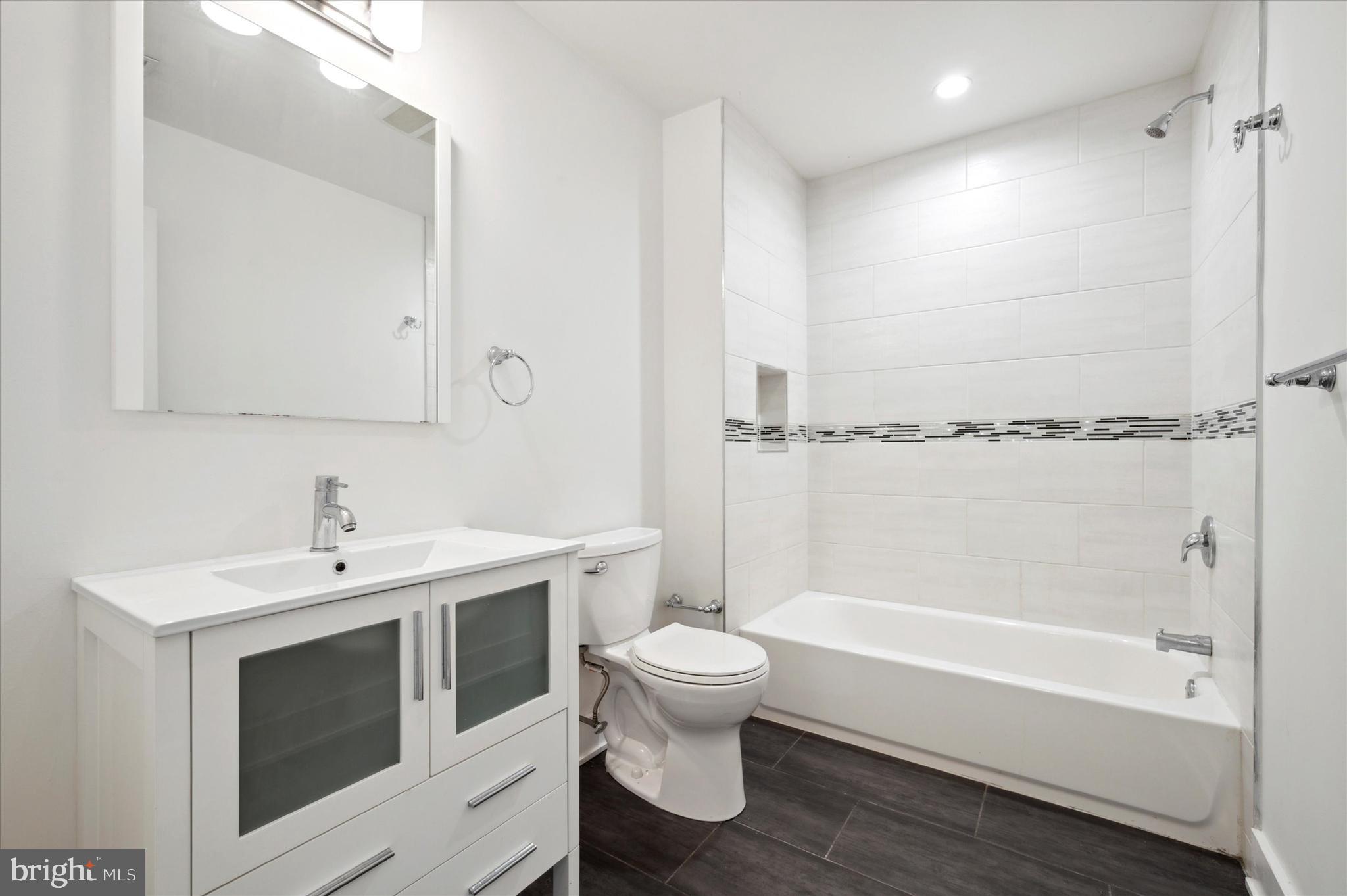 OLDE KENSINGTON - Residential