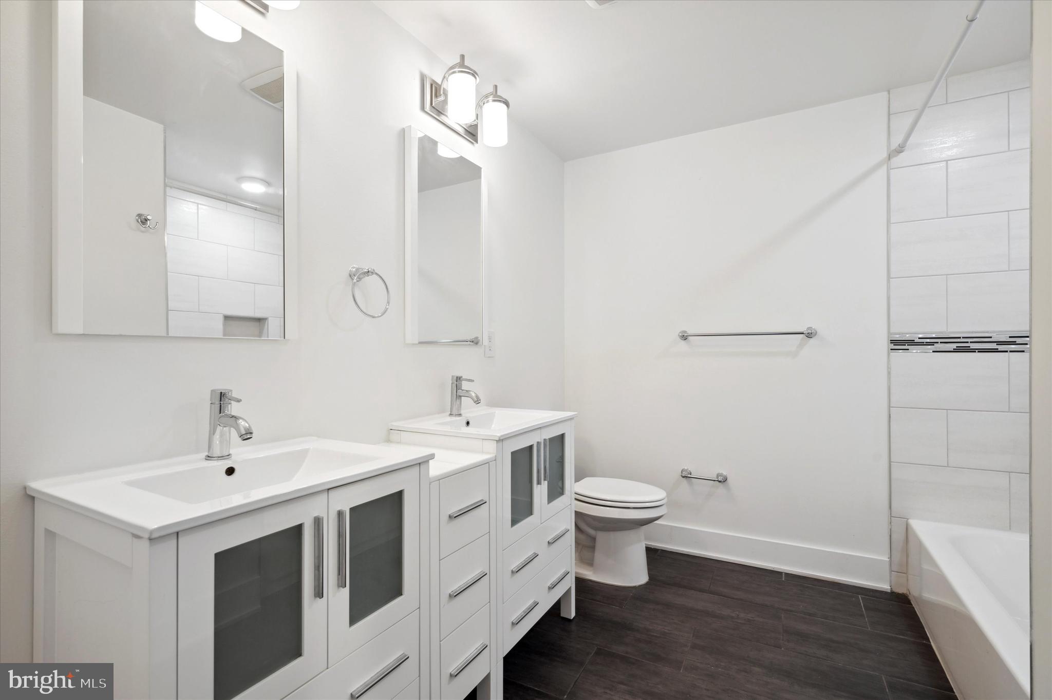 OLDE KENSINGTON - Residential