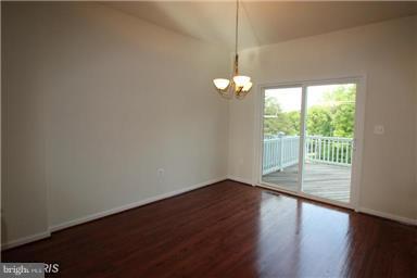 VANTAGE POINT SOUTH - Residential